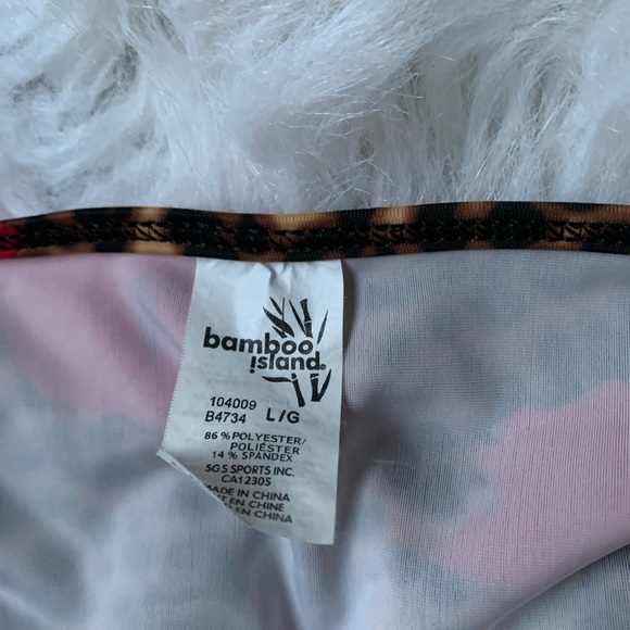 BAMBOO ISLAND Two piece Halter top Swimwear - Picture 4 of 4